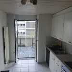 Hostel Popup Trainstation Hb *