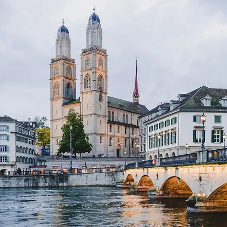 Popup Trainstation Hb Albergue *