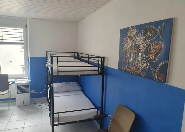 Popup Trainstation Hb * ציריך